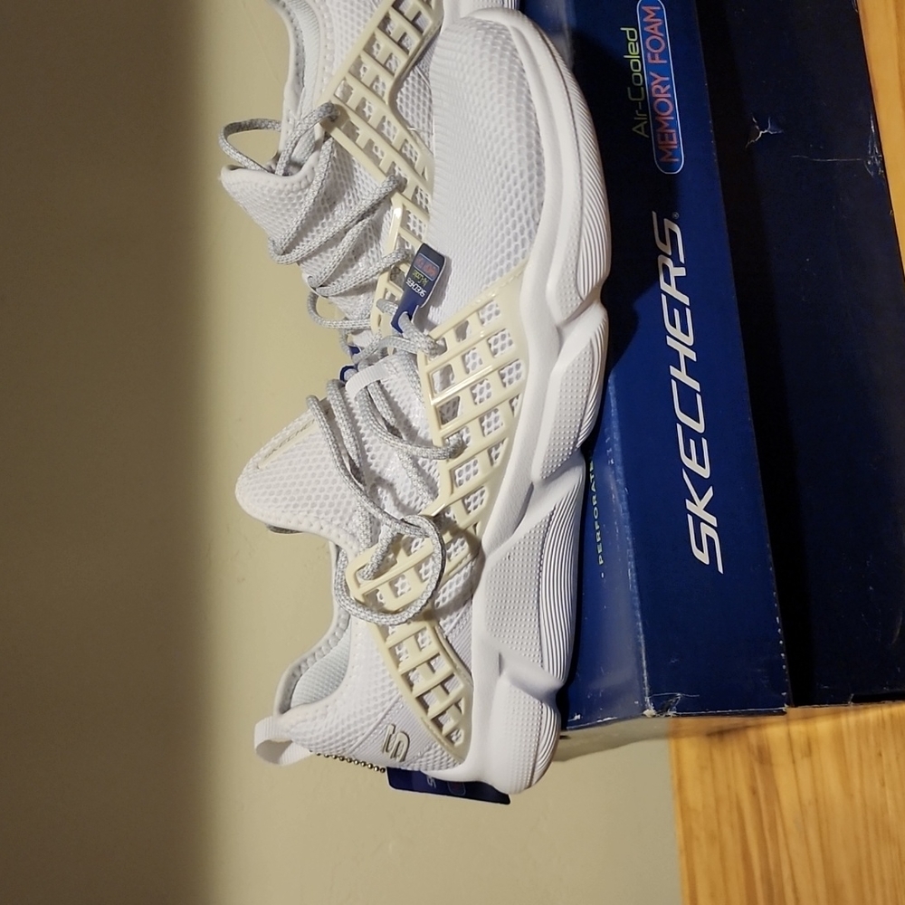 Skechers Drafter-Havenedge NIB sz 10 mens
